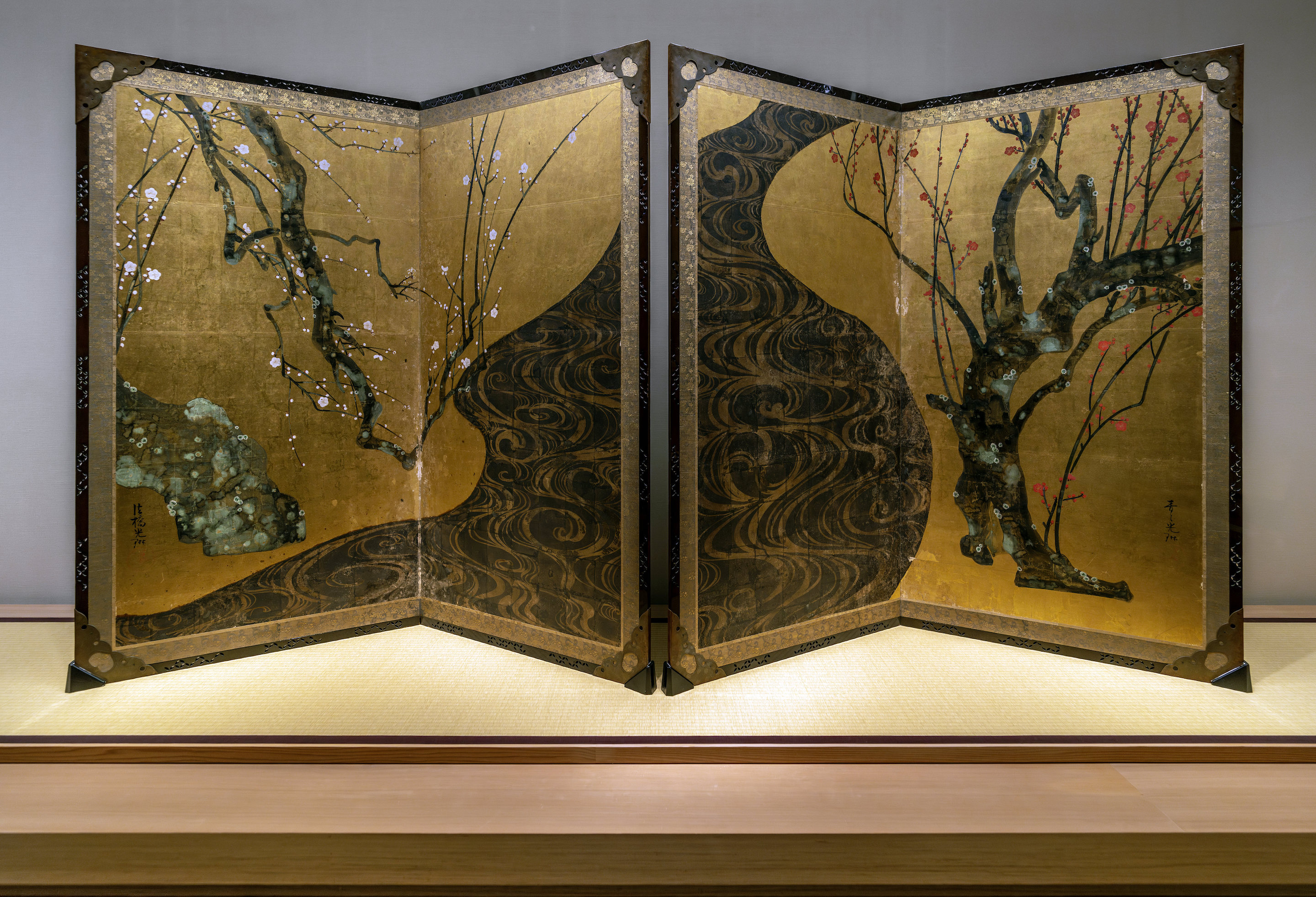 Ogata Kōrin, Red and White Plum Blossoms (article) | Khan Academy