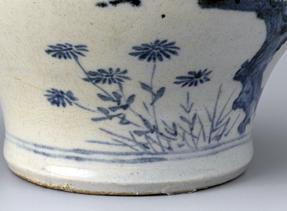 Busan Museum's White Porcelain Jar is Designated as the 52nd Treasure in  Busan