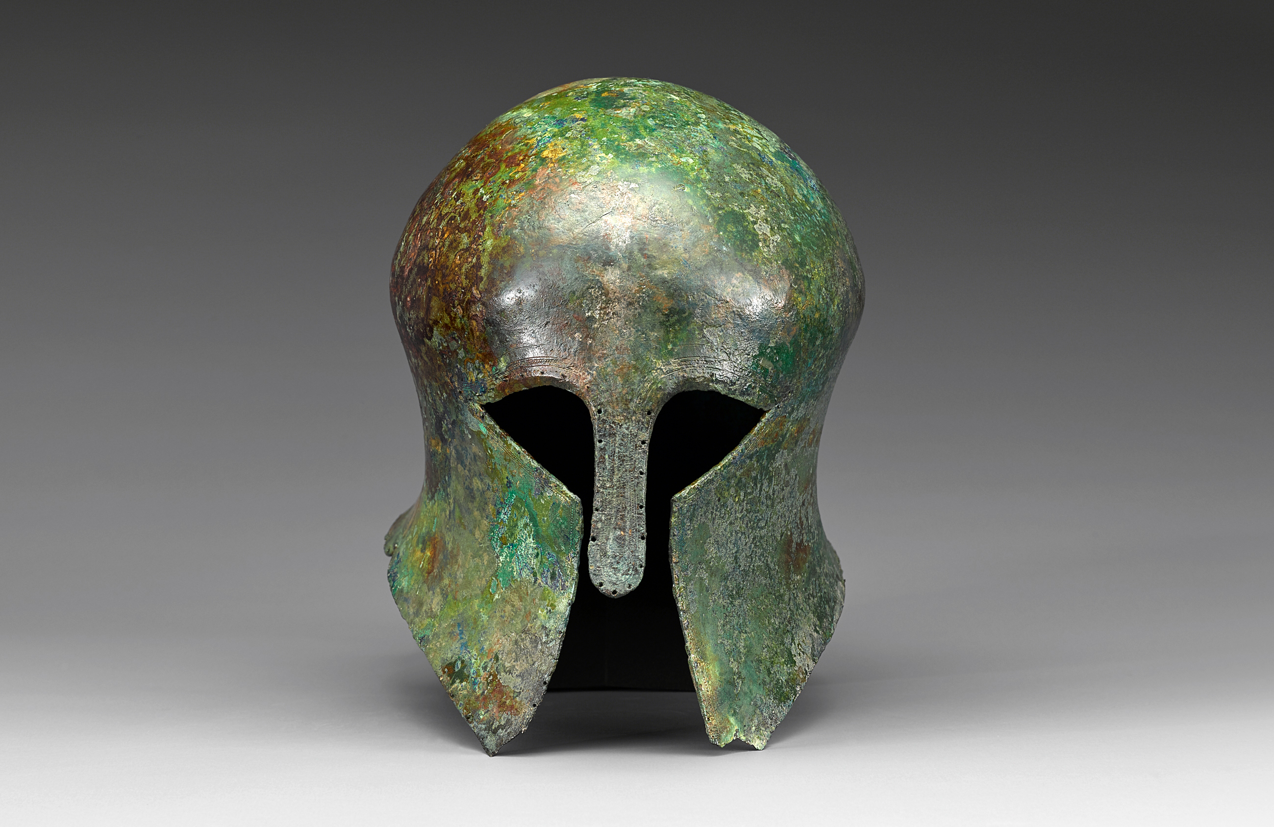 Bronze helmet donated by Olympic gold medalist Son Gijeong