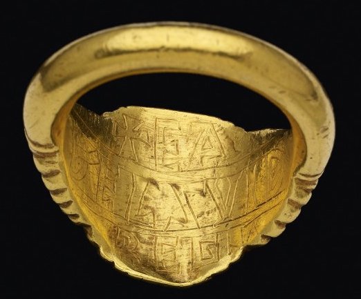 Æthelwulf Ring, c. 828-58, niello, gold, 2.8 cm diameter, England, © Trustees of the British Museum