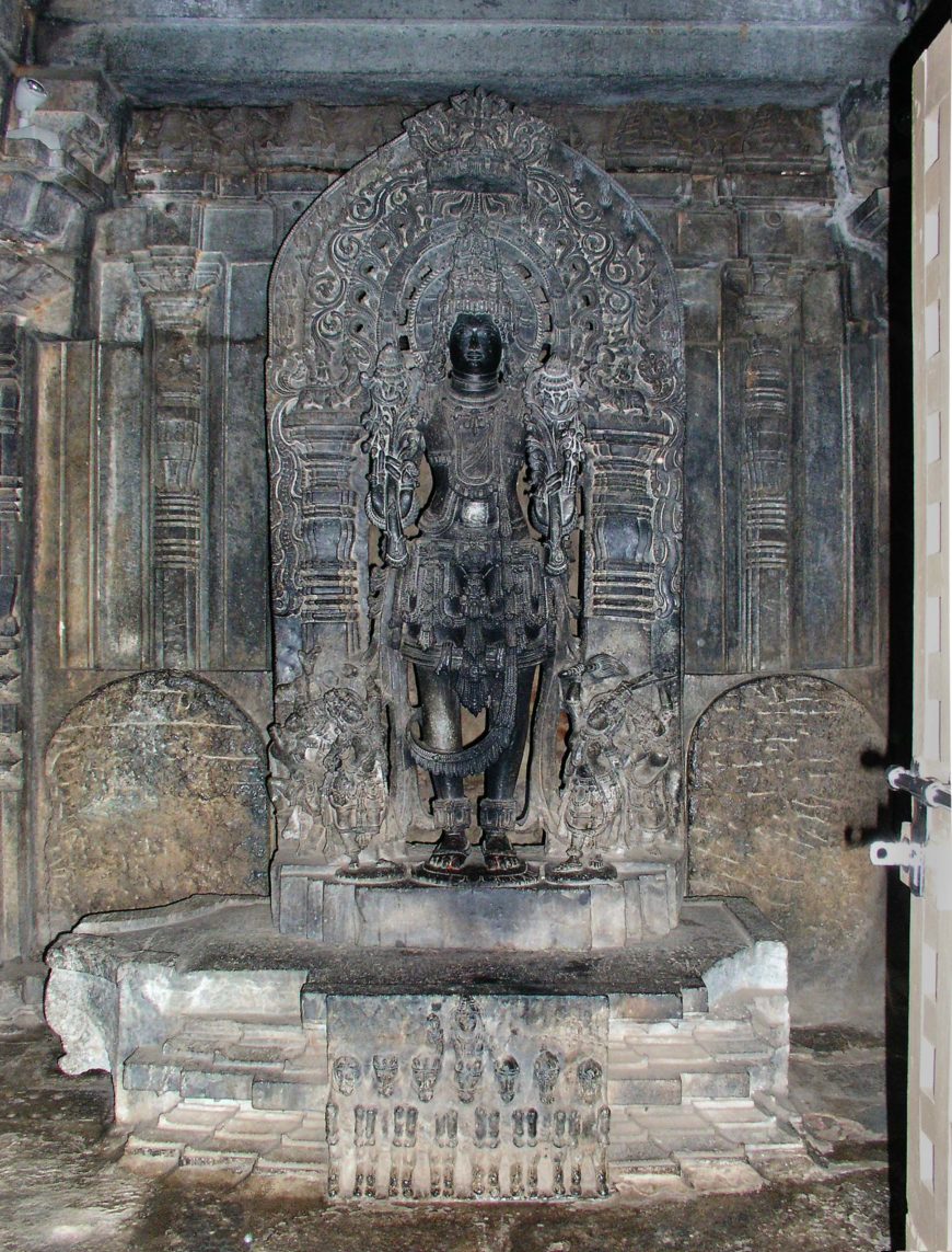 Sculpture in the Hoysaleswara temple at Halebid ( Karnataka, India), Stock  Photo, Picture And Rights Managed Image. Pic. Y6V-2497971 | agefotostock