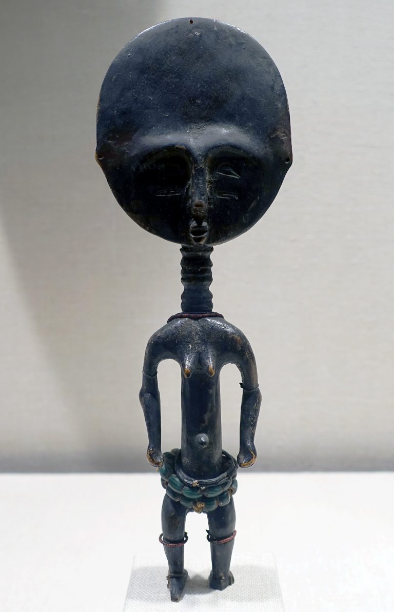 "Akua'Ba Bere" figurine Asante Ashanti African fertility doll