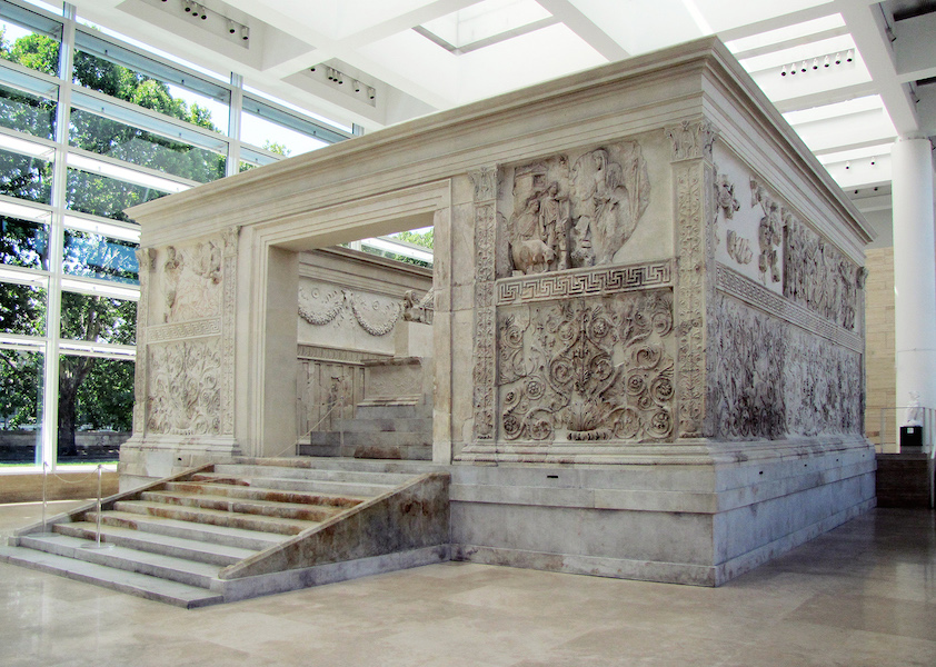 ancient roman altar