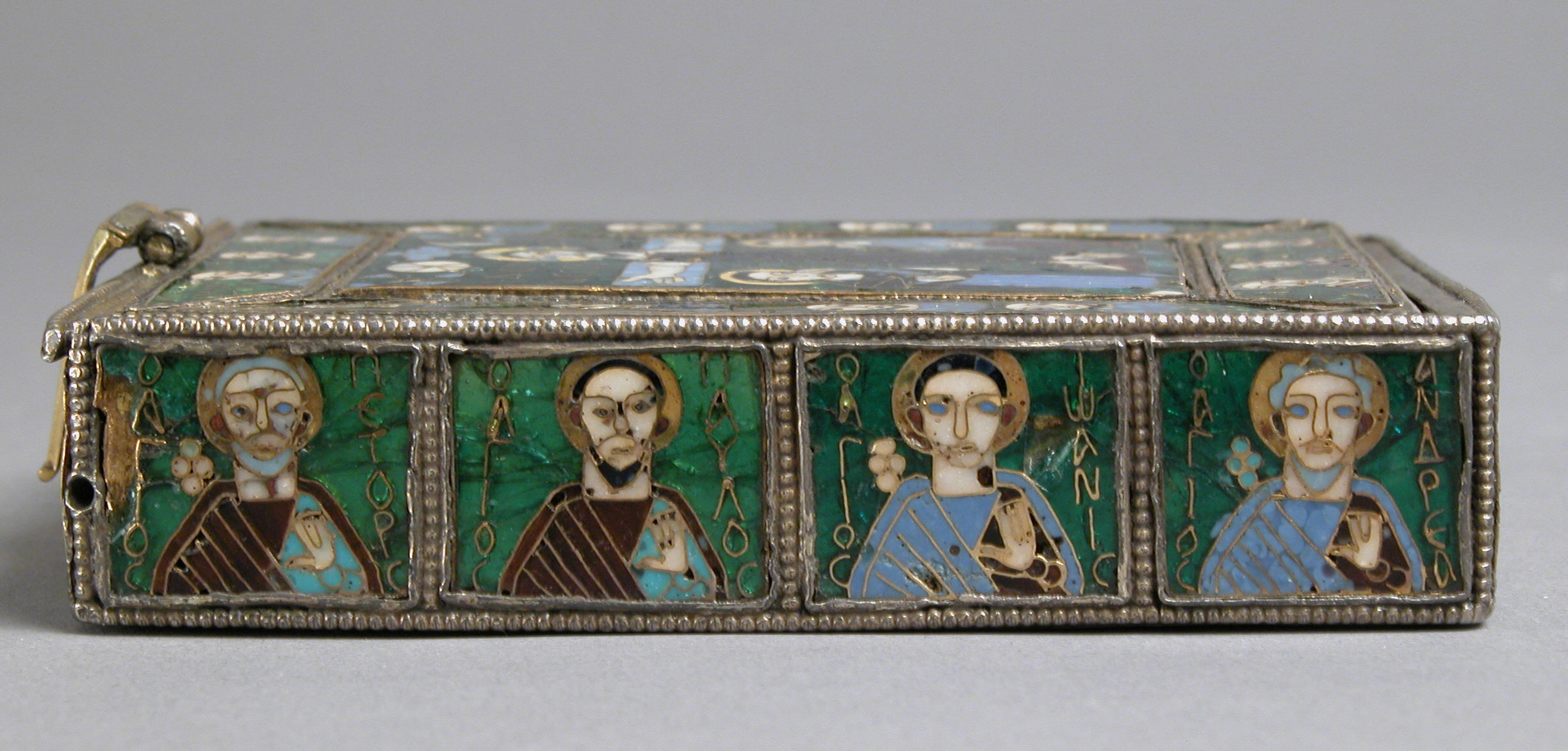 The Byzantine Fieschi Morgan cross reliquary (article) | Khan Academy