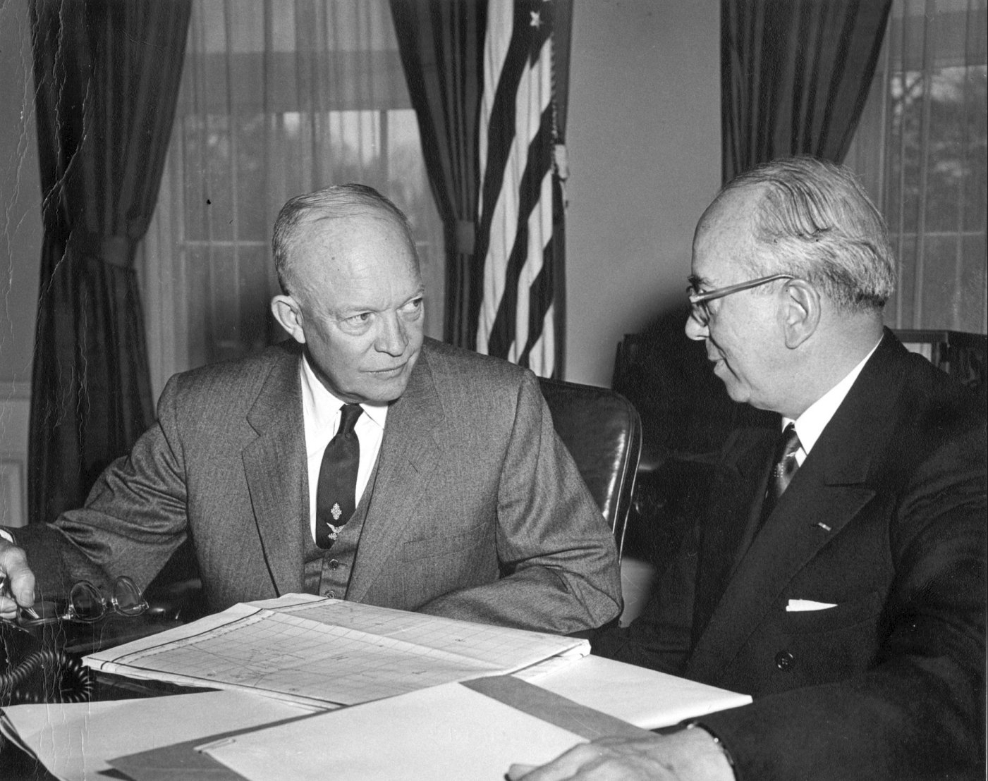 President Truman presents Gen. Dwight Eisenhower with the third