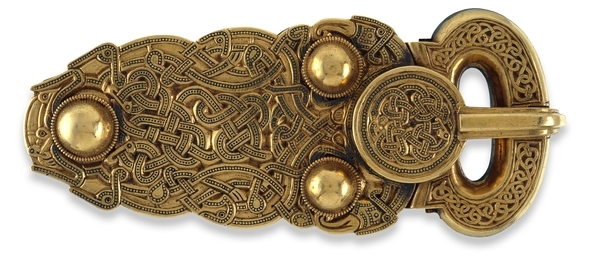 Belt Buckle, Sutton Hoo, gold, 13.2 x 5.6 cm (The British Museum)