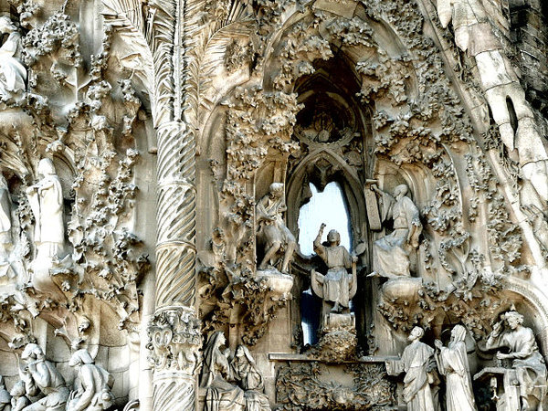 Gaudi Sagrada Familia Article Khan Academy