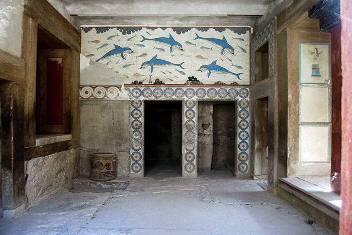“Queen’s megaron,” East Wing, Knossos (photo: Andy Montgomery, CC BY-SA 2.0)