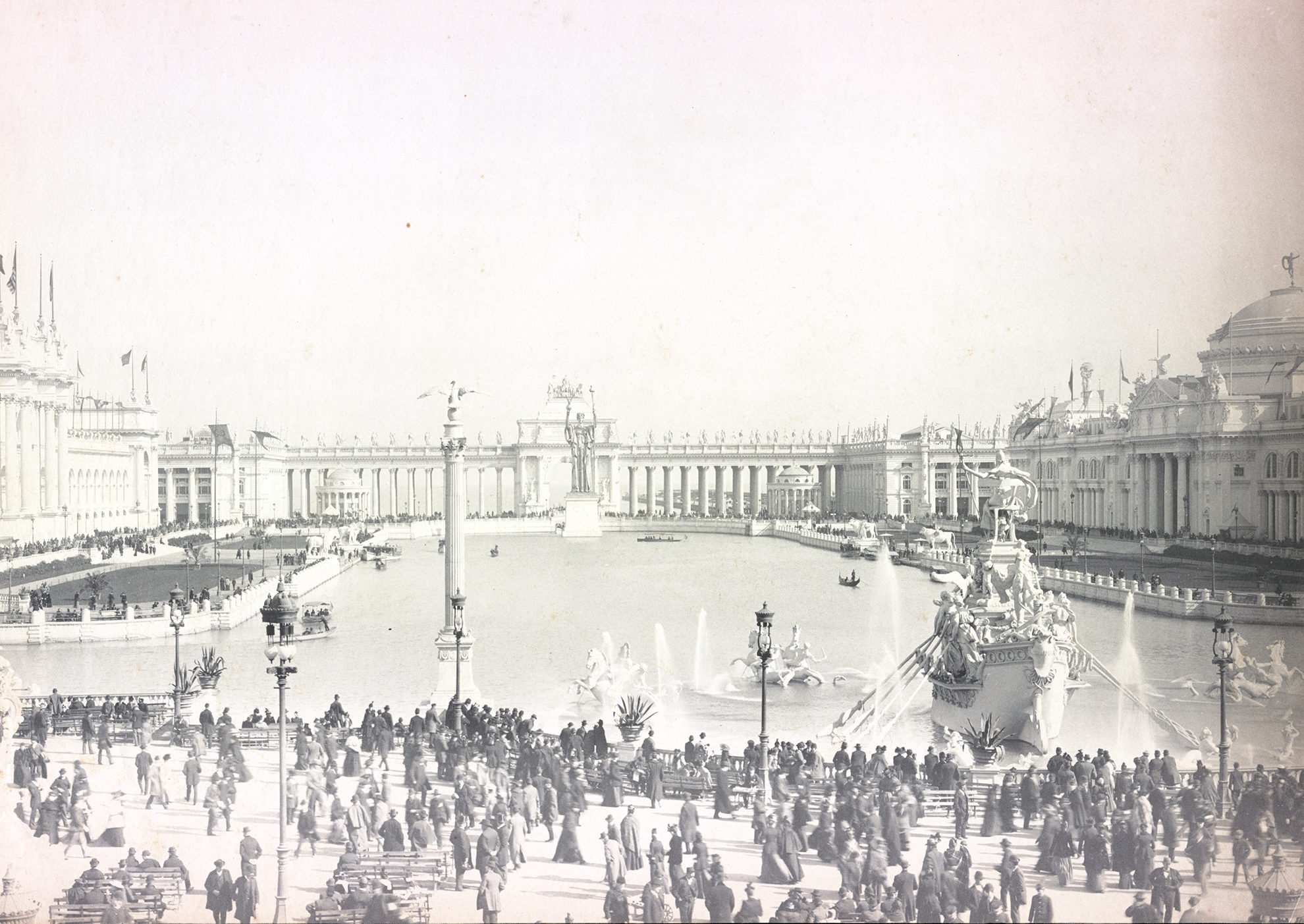 The World's Columbian Exposition: The White City and fairgrounds (article)