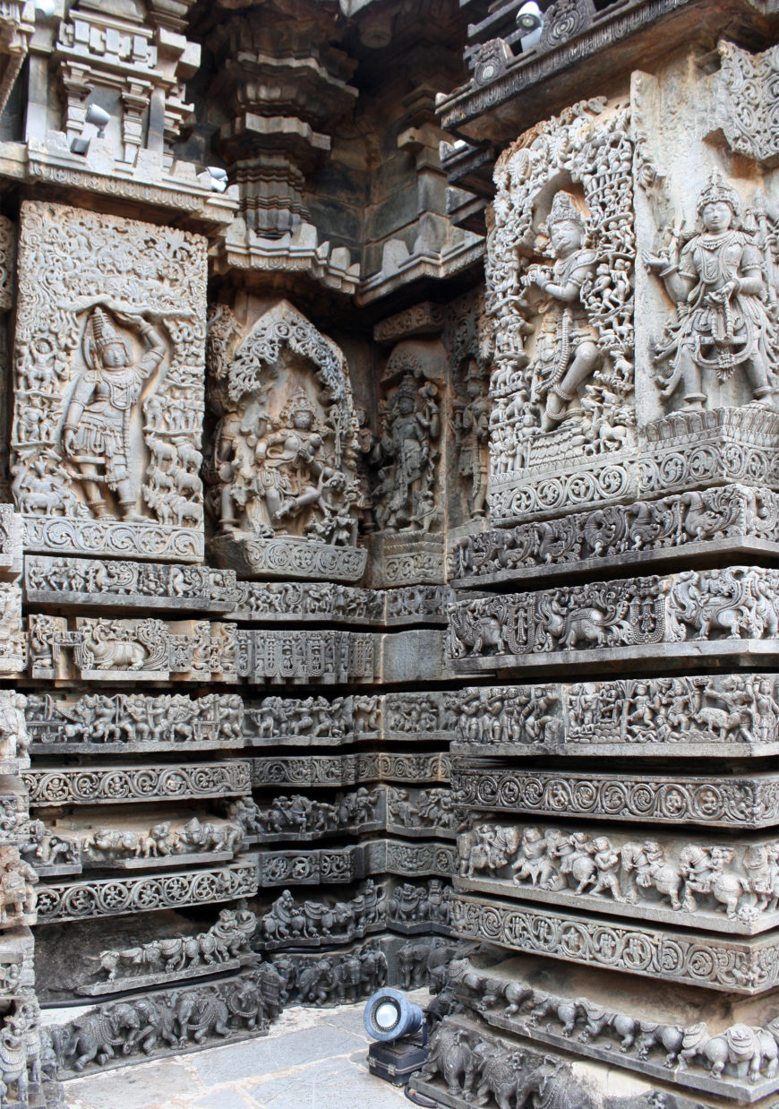 Hoysaleswara temple. Halebidu. Karnataka. India Stock Photo - Alamy